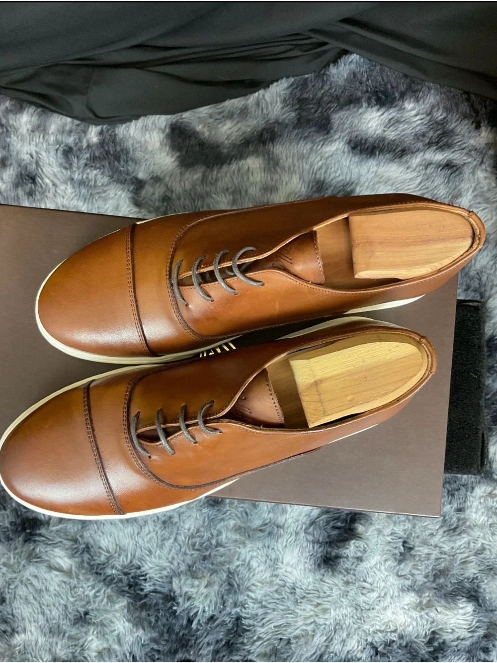 Classic Men's Leather Derby in Tan with White Sole